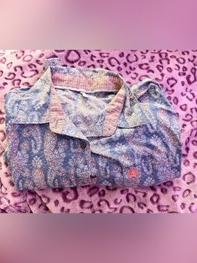 Womens Cinch Button Down
